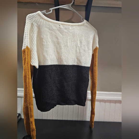 Say What? Multi-color Sweater Medium - Picture 3 of 3